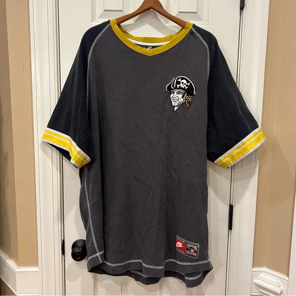 Nike Roberto Clemente Cooperstown Collection Pittsburgh Pirates Throwback Jersey - Picture 1 of 7